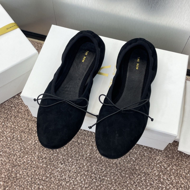 Other flat shoes